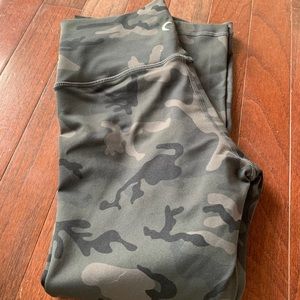 Zyia Forest Camo Luxe Hi Rise Capri leggings